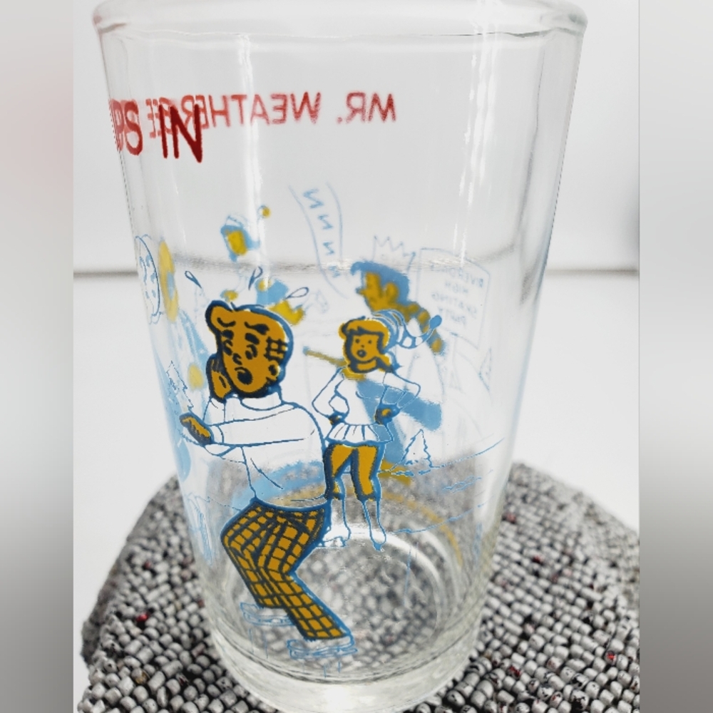 Vintage 1973 Archie Comic Glass - Mr Weatherbee Drops In Juice Glass (C23)